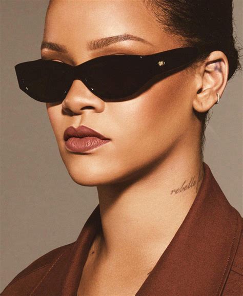 rihanna wearing glasses.